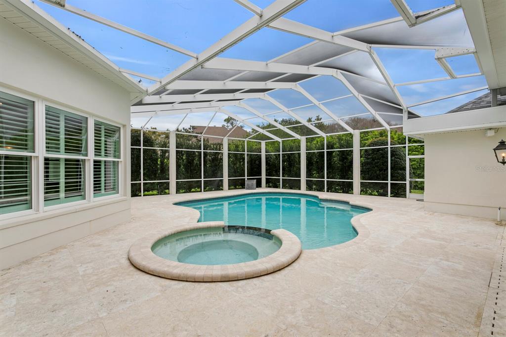 This spectacular custom executive home is situated in Avila, Tampa Bay – image 38