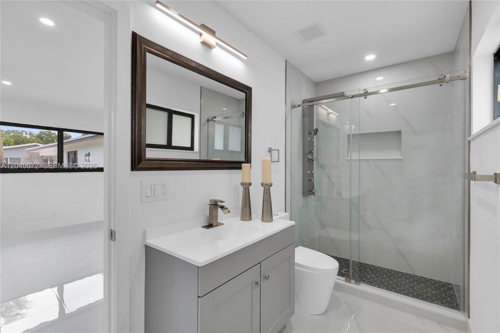 6940 6940 NW 6th St, Plantation, Florida, 33317, USA, 3 Bedrooms Bedrooms, ,2 BathroomsBathrooms,Residential,For Sale,6940 NW 6th St,A12040072
