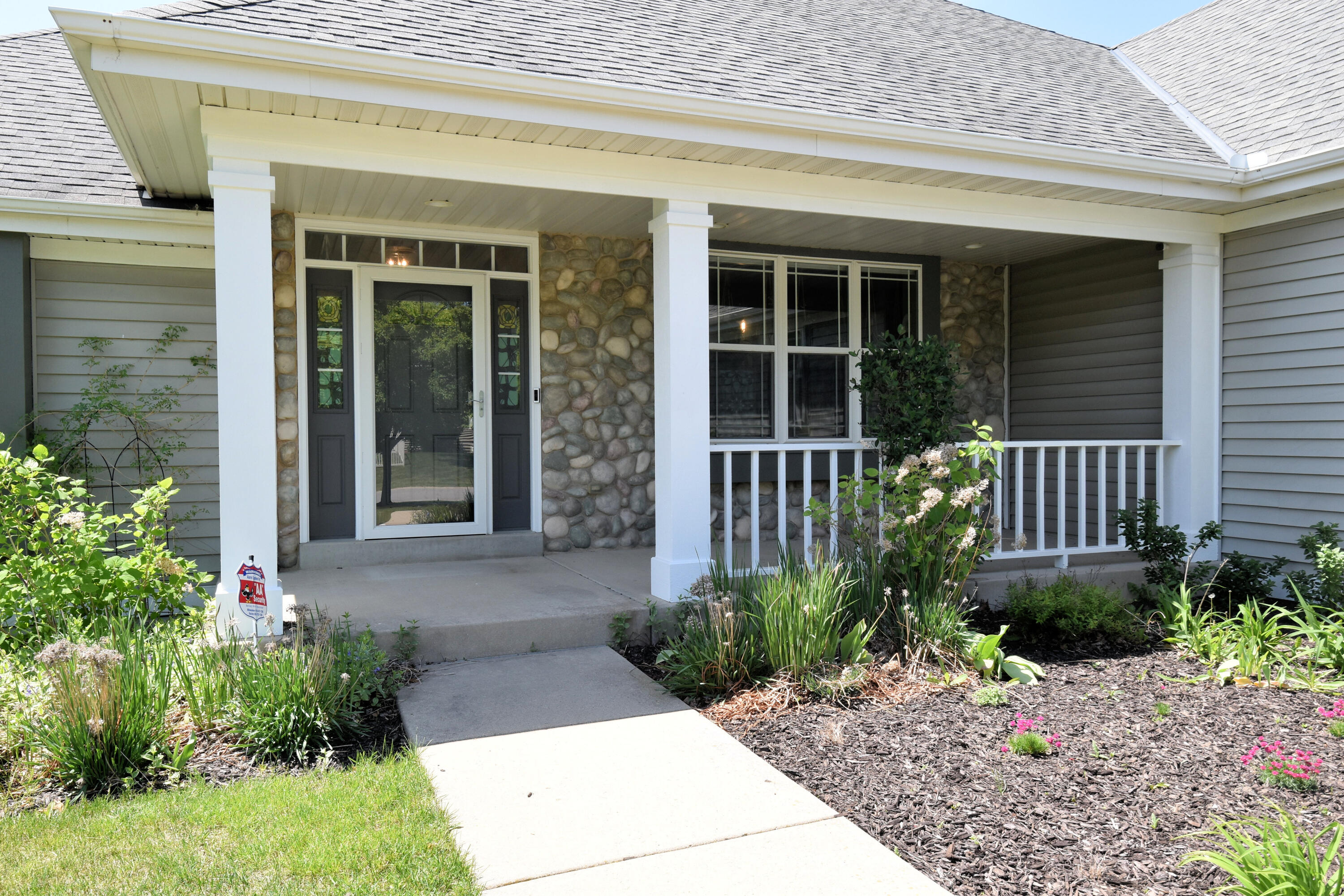 3326 3326 Emmertsen Rd, Caledonia, Wisconsin, 53406, USA, 3 Bedrooms Bedrooms, ,3 BathroomsBathrooms,Residential,For Sale,3326 Emmertsen Rd,df3244ac-4c6e-4545-bf85-edce47
