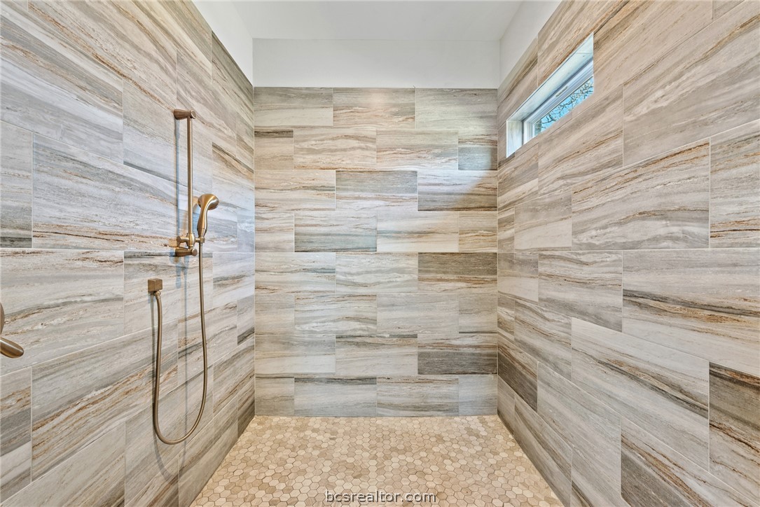 9066 9066 King Oaks Drive, Iola, Texas, 77861, USA, 3 Bedrooms Bedrooms, ,3 BathroomsBathrooms,Residential,For Sale,9066 King Oaks Drive,44059a7a-94ce-471a-a6a2-426d20