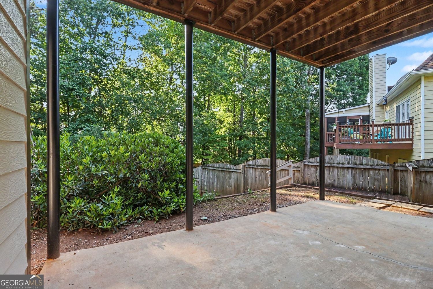 Welcome to a beautifully renovated home featuring a fully finished bas – image 21