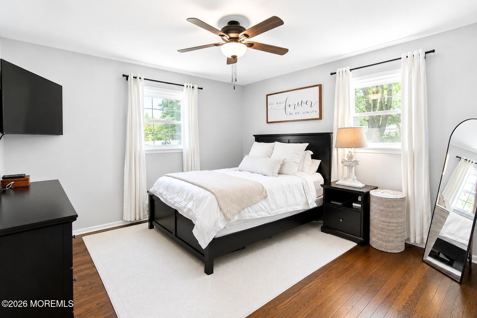 Dont miss this charming home situated on an oversized 145 x 147 lot in – image 28