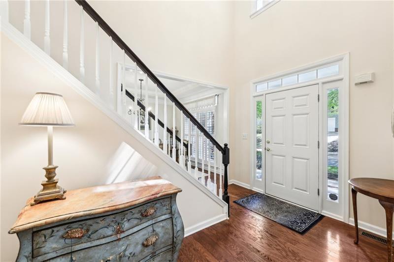 This beautiful home located on a cul-de-sac backs up to a private wood – image 7
