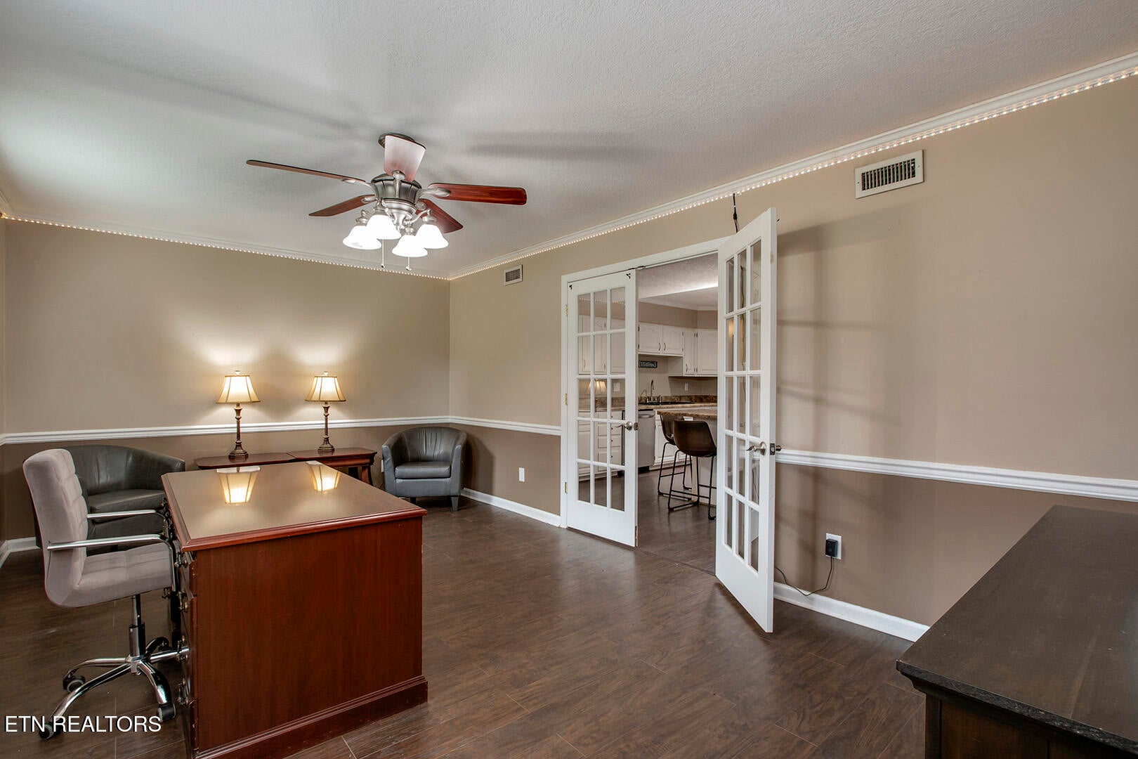 Are you looking for a wonderful home in a desired subdivision in a gre – image 23