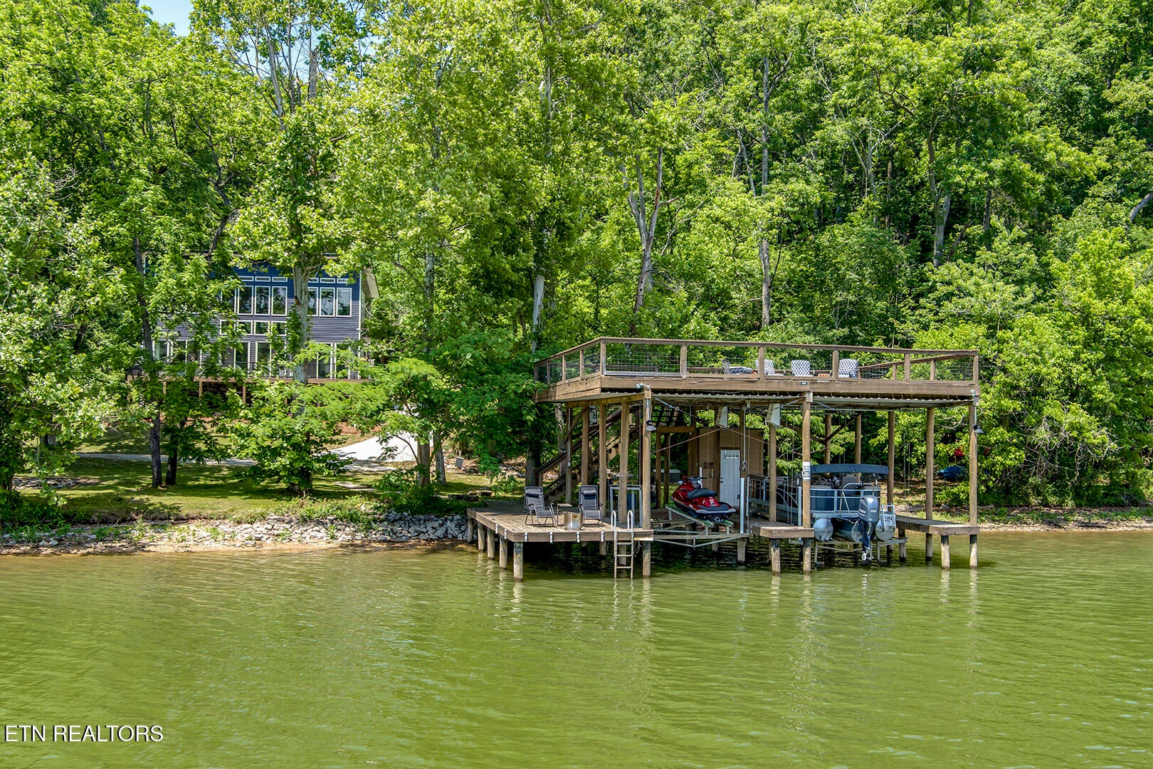 880 880 Skyline Drive, Harriman, Tennessee, 37748, USA, 3 Bedrooms Bedrooms, ,4 BathroomsBathrooms,Residential,For Sale,880 Skyline Drive,6c9e6ce5-d78a-4ae4-a55c-fa9f55