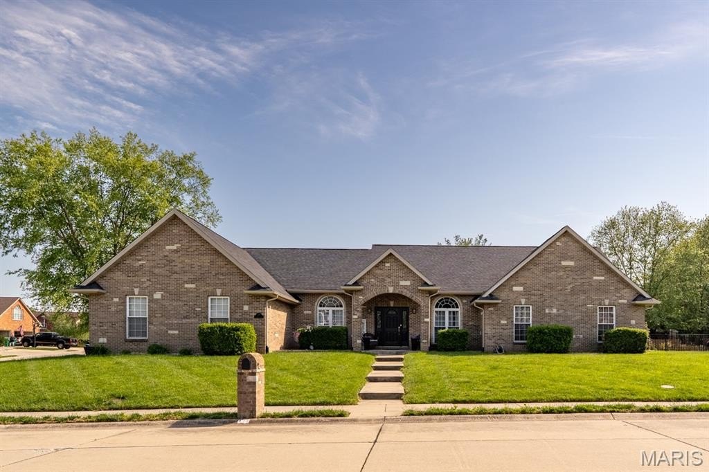 117 117 Callaway Court, O'Fallon, Illinois, 62269, USA, 4 Bedrooms Bedrooms, ,4 BathroomsBathrooms,Residential,For Sale,117 Callaway Court,26013179