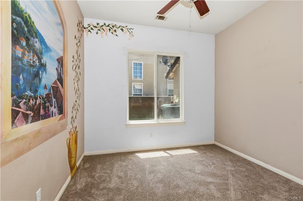 Welcome to this beautifully maintained single-story home located in a – image 19