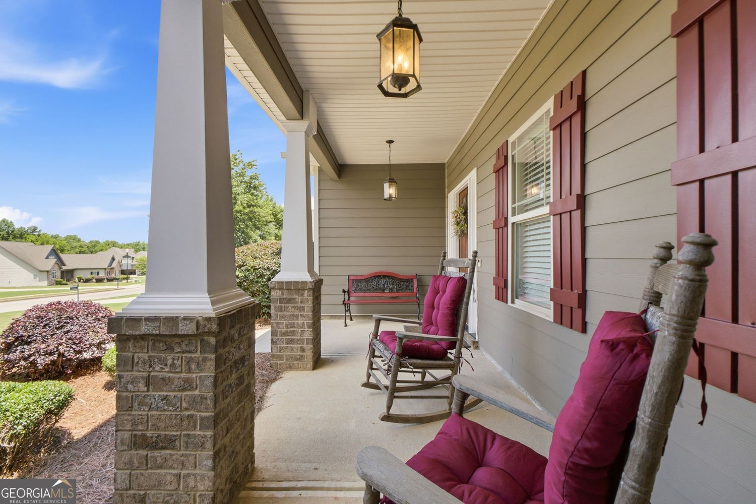 Incredible custom home with tons of bells and whistles in sought after – image 7
