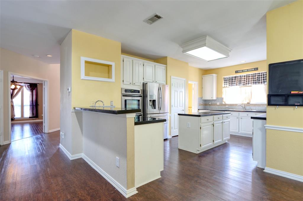 6521 6521 Lynch Lane, Garland, Texas, 75044, USA, 5 Bedrooms Bedrooms, ,4 BathroomsBathrooms,Residential,For Sale,6521 Lynch Lane,21163465