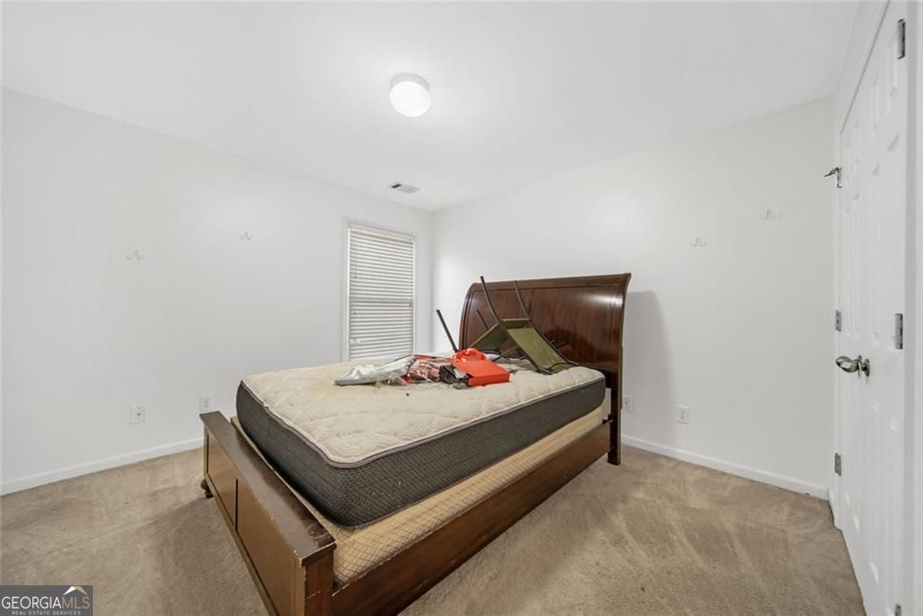 Just listed in the sought-after Arbors at Old Peachtree subdivision! T – image 16