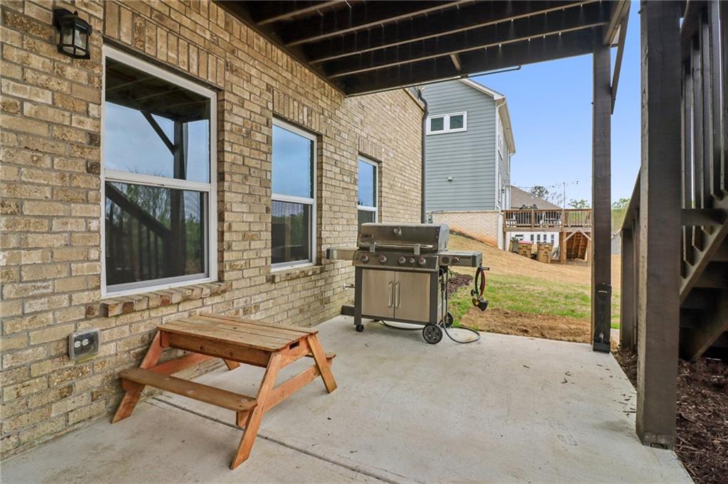 Welcome to luxury living in the heart of West Forsyth, where designer – image 60