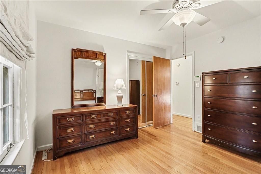 Classic four bedroom ranch in the Lakeside High School district. Step – image 27