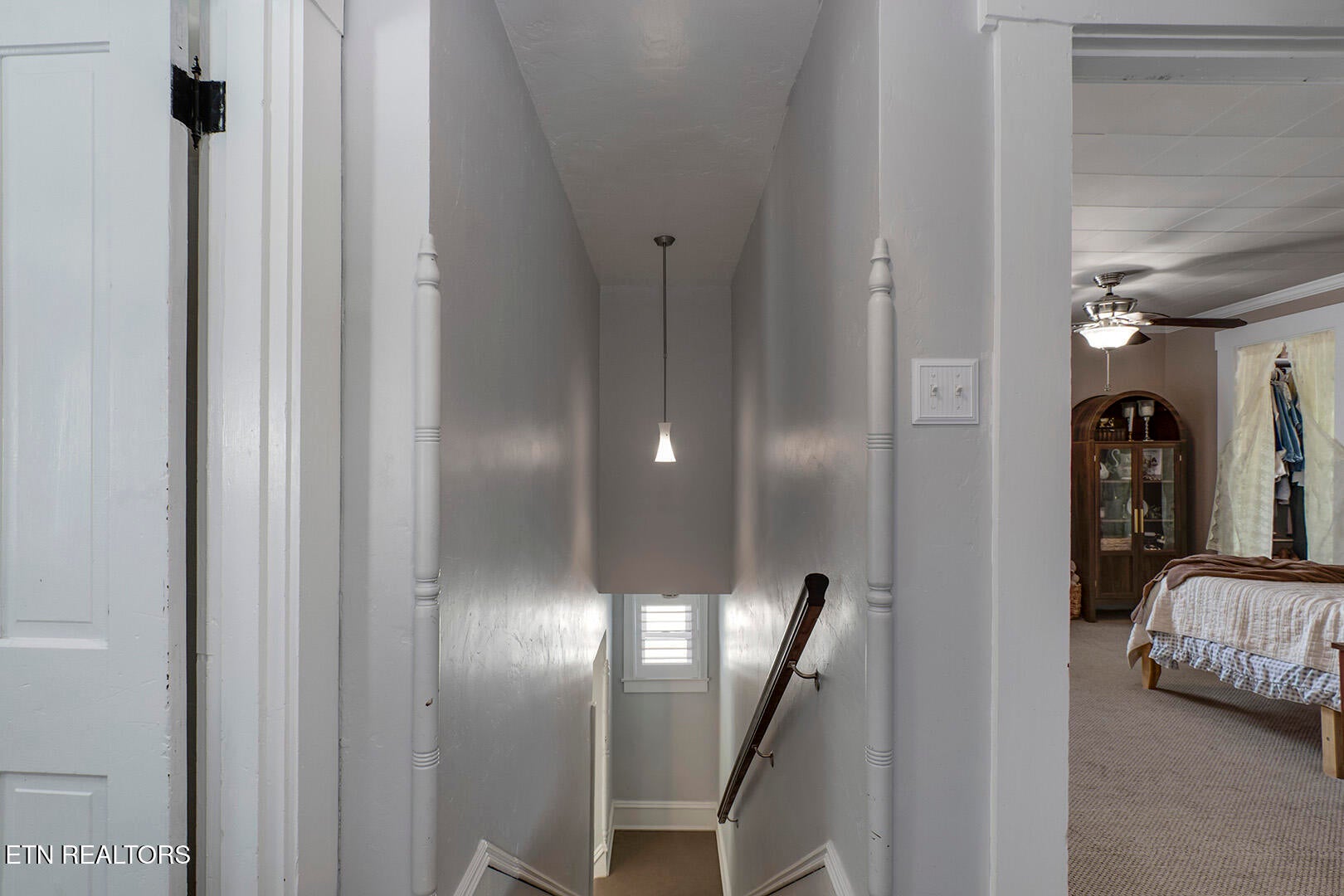 Are you looking for an adorable home with character, comfort, and styl – image 37