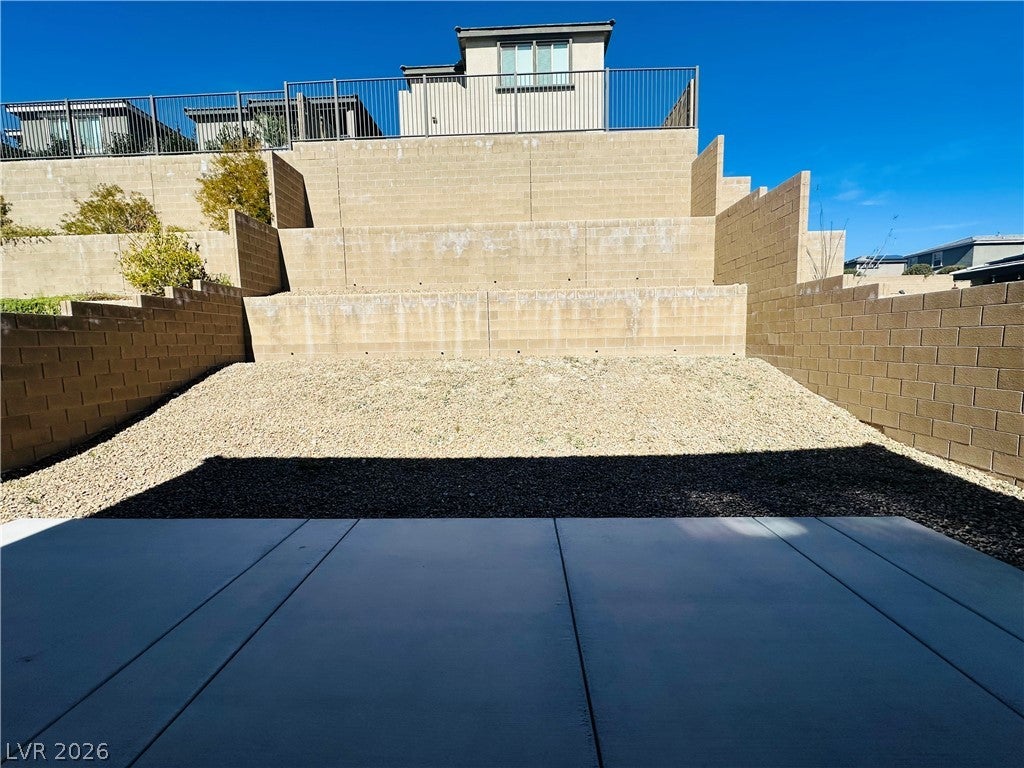 Welcome to your dream home in the prestigious Summerlin master-planned – image 40