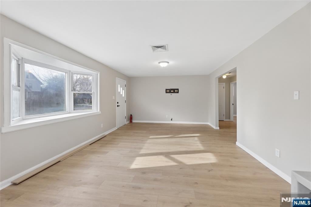 478 478 Riverside Terrace, Rutherford, New Jersey, 07070, USA, 4 Bedrooms Bedrooms, ,2 BathroomsBathrooms,Residential,For Sale,478 Riverside Terrace,70a6501e-e6ff-4e27-9a4a-d2de66