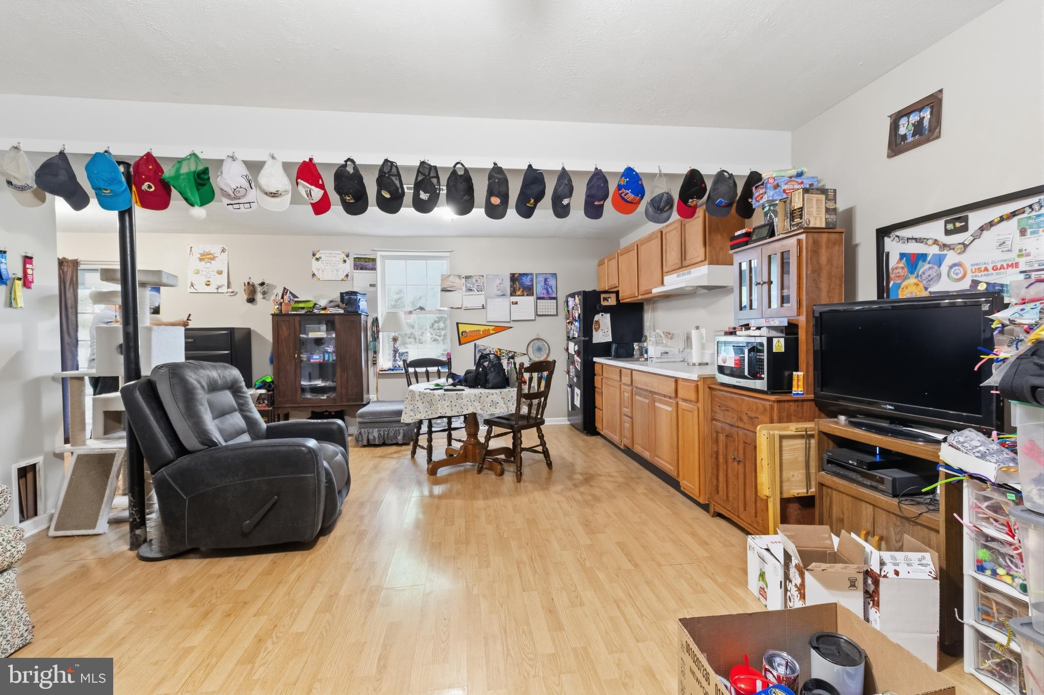 Look for our OPEN HOUSE this Saturday 12-3 PM.This well established be – image 44