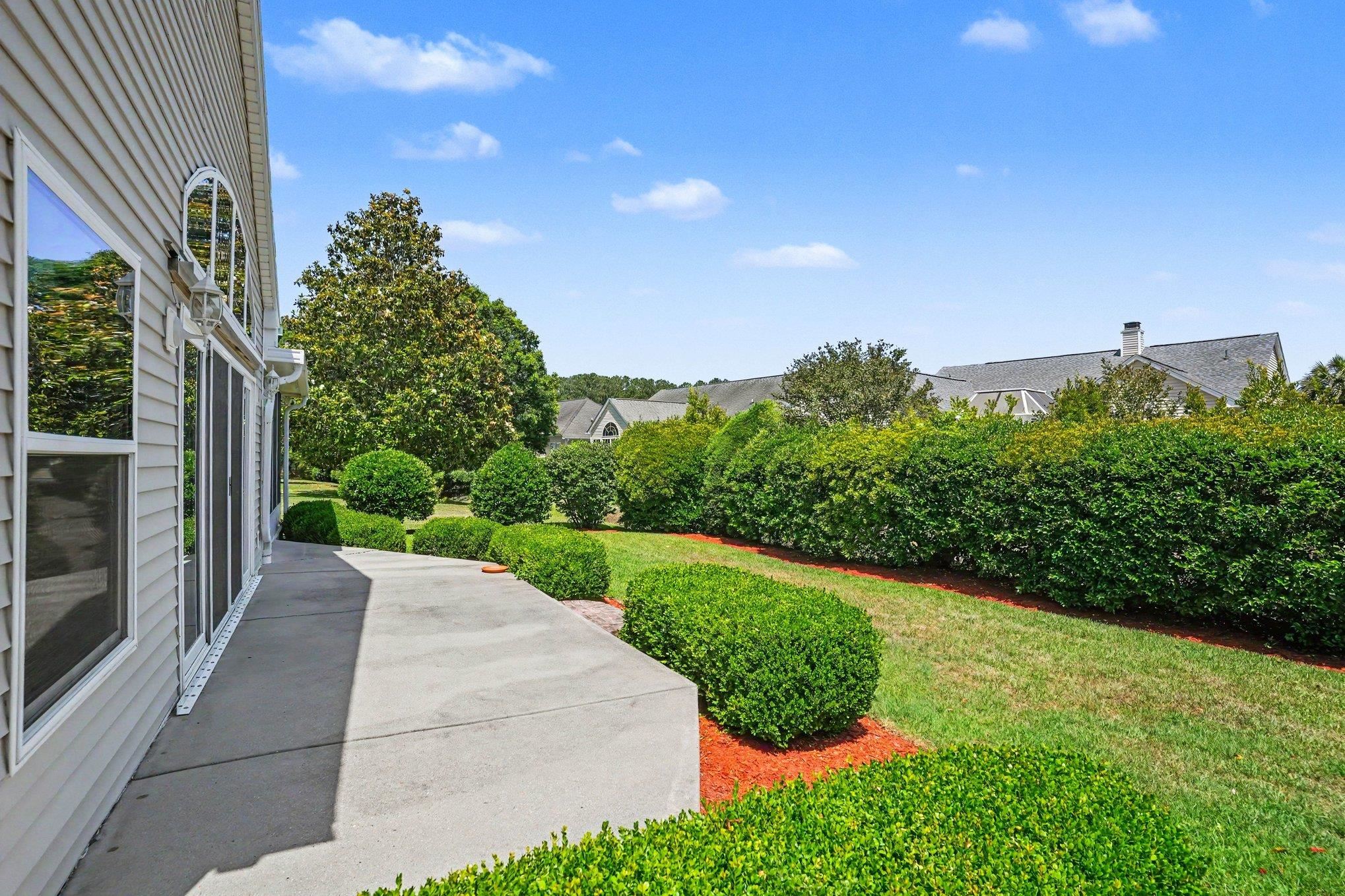 Do not miss this gorgeous updated 3 bed 2 bath single level home locat – image 33