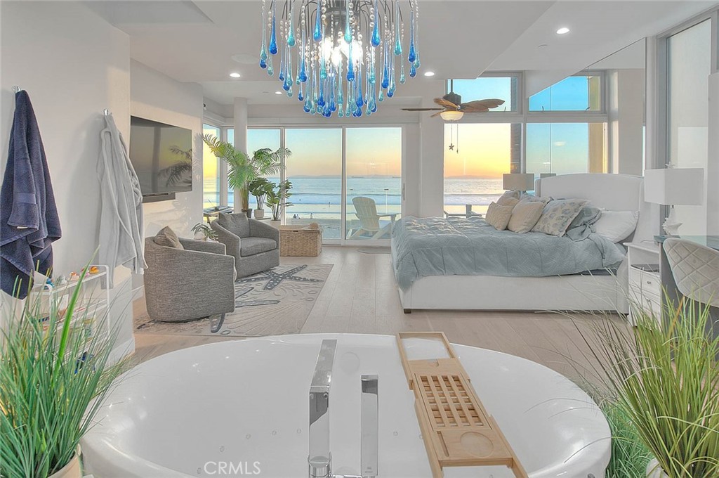 99 99 A Surfside, Surfside, California, 90743, USA, 4 Bedrooms Bedrooms, ,4 BathroomsBathrooms,Residential,For Sale,99 A Surfside,CV26025098