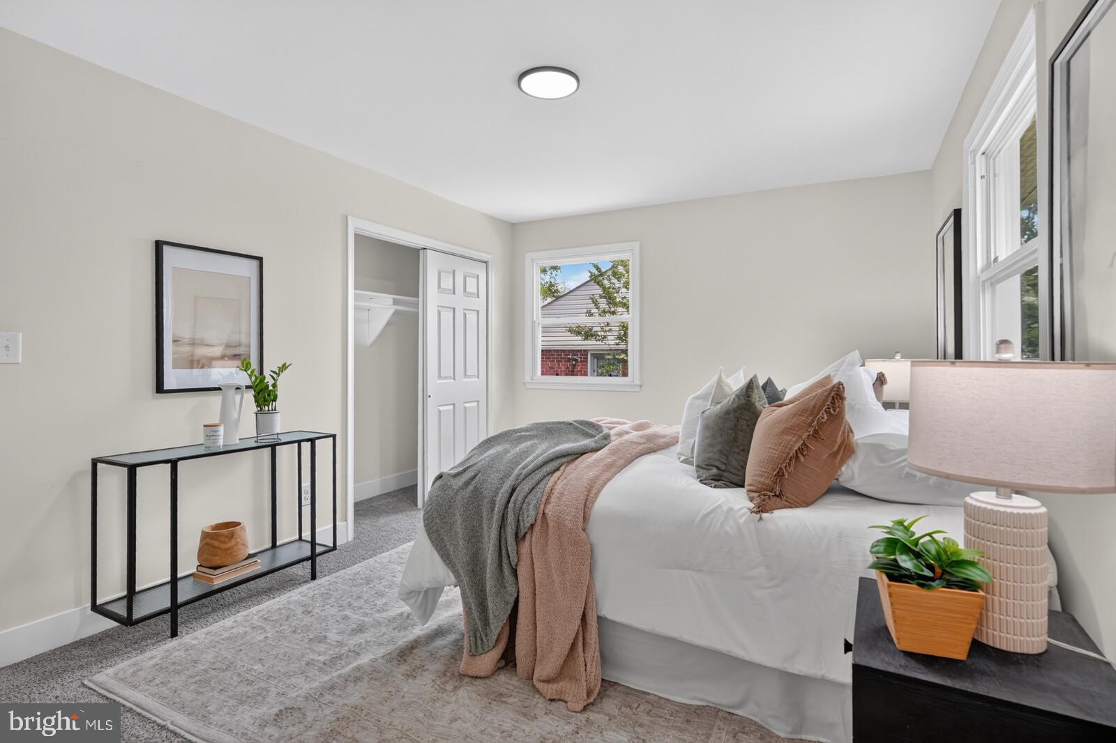 Beautifully Renovated Single-Family Home in Sought-After Kettering – 5 – image 18