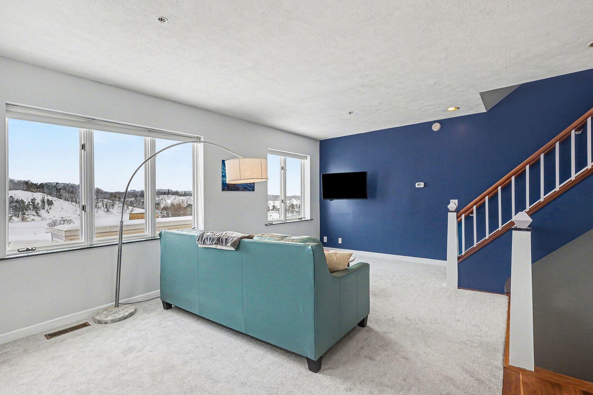 INVESTMENT OPPORTUNITY!! One of Grand Havens most prestigious properti – image 32