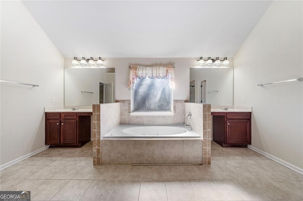 Timeless curb appeal and solid construction define this beautifully ma – image 42
