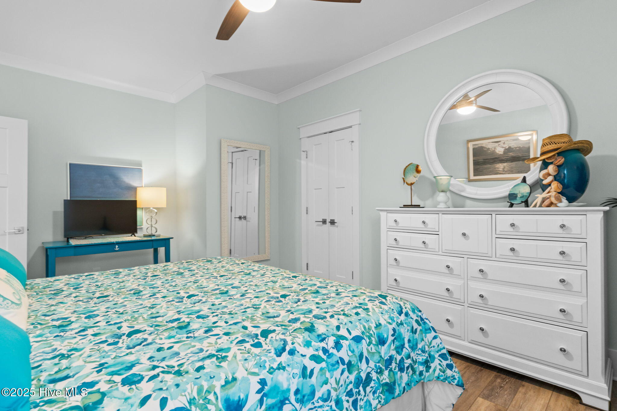 Welcome to 205 NE 59th Street, where coastal charm meets high-end craf – image 43