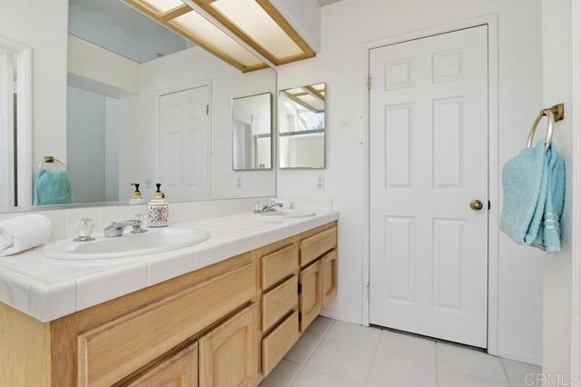 2194 2194 Luz Wy, Oceanside, California, 92056, USA, 3 Bedrooms Bedrooms, ,2 BathroomsBathrooms,Residential,For Sale,2194 Luz Wy,NDP2604585