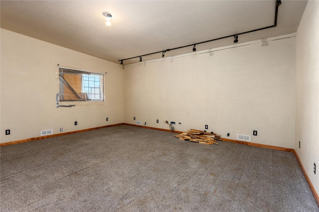 DONT MISS THIS AMAZING OPPORTUNITY! 2.29 acres with no restrictions we – image 21