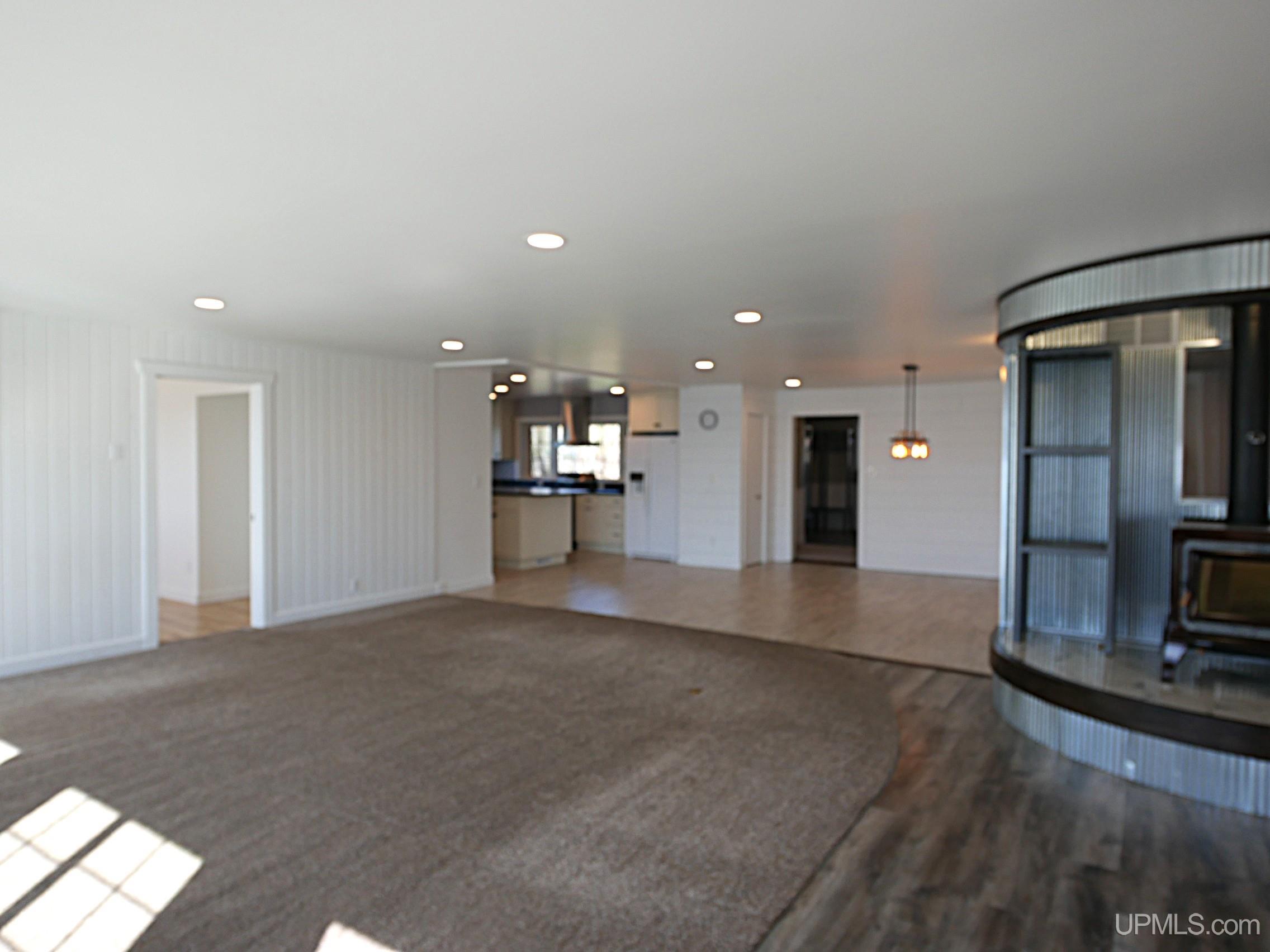 57275 57275 Lakeshore, Calumet, Michigan, 49913, USA, 5 Bedrooms Bedrooms, ,4 BathroomsBathrooms,Residential,For Sale,57275 Lakeshore,992d513c-7705-4ceb-91b6-24d818