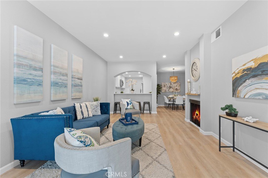 350 350 Paseo De Playa 113, Ventura, California, 93001, USA, 2 Bedrooms Bedrooms, ,1 BathroomBathrooms,Residential,For Sale,350 Paseo De Playa 113,CV25243927