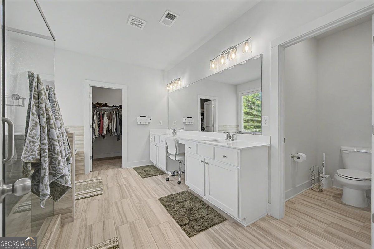 GOLF COURSE LIVING ANYONE??!! Experience luxury golf course living at – image 37