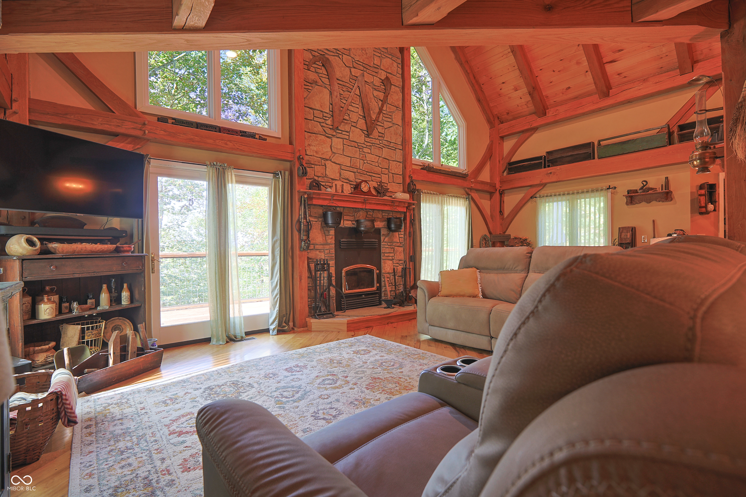 Custom red oak timber-frame home with Lake Monroe views, located in Sa – image 15