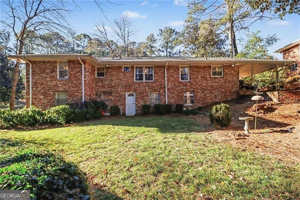 Classic four bedroom ranch in the Lakeside High School district. Step – image 35