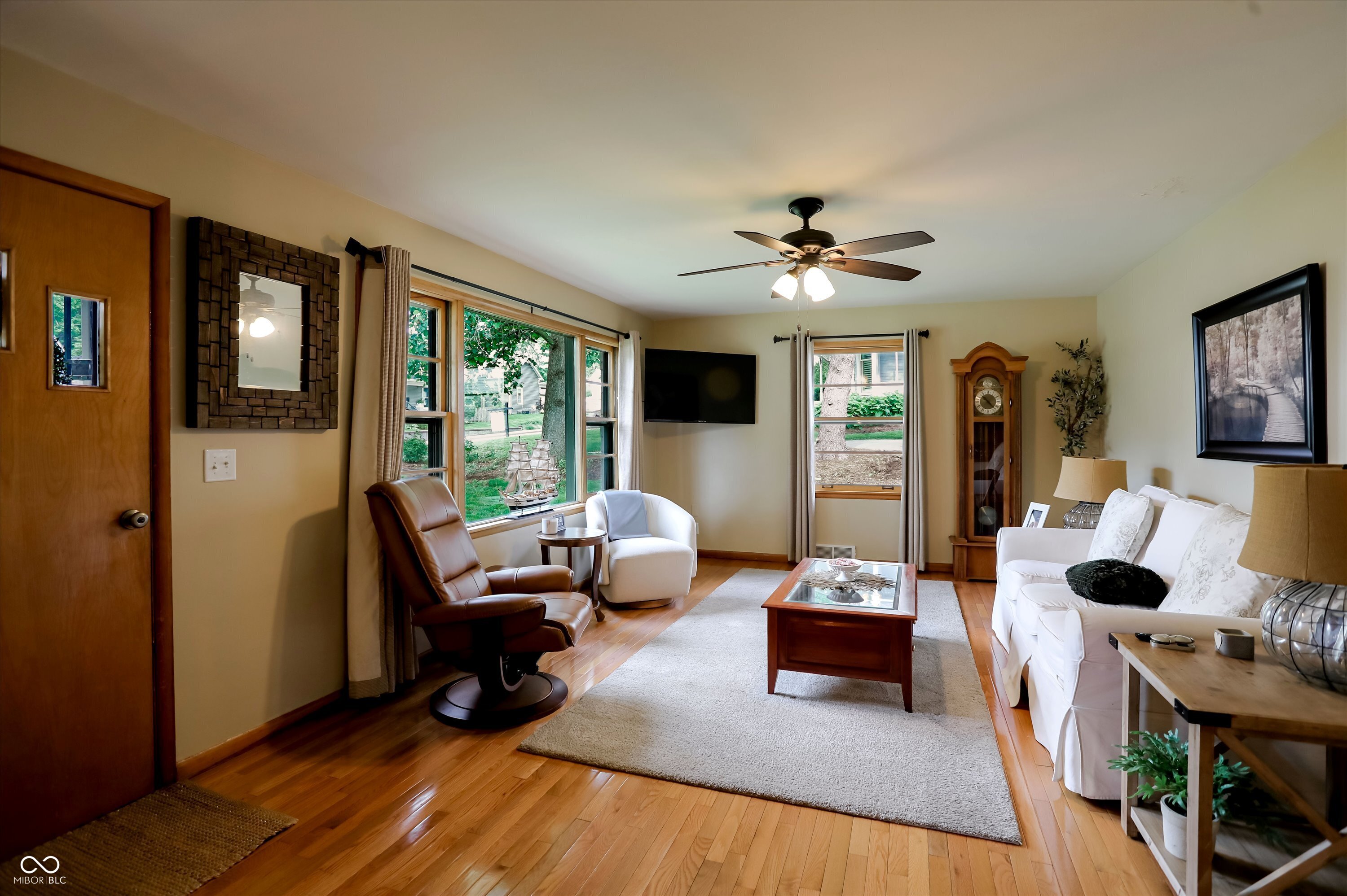 410 410 W Ash Street, Zionsville, Indiana, 46077, USA, 3 Bedrooms Bedrooms, ,2 BathroomsBathrooms,Residential,For Sale,410 W Ash Street,3dd59809-0021-48b9-a32f-4220e5