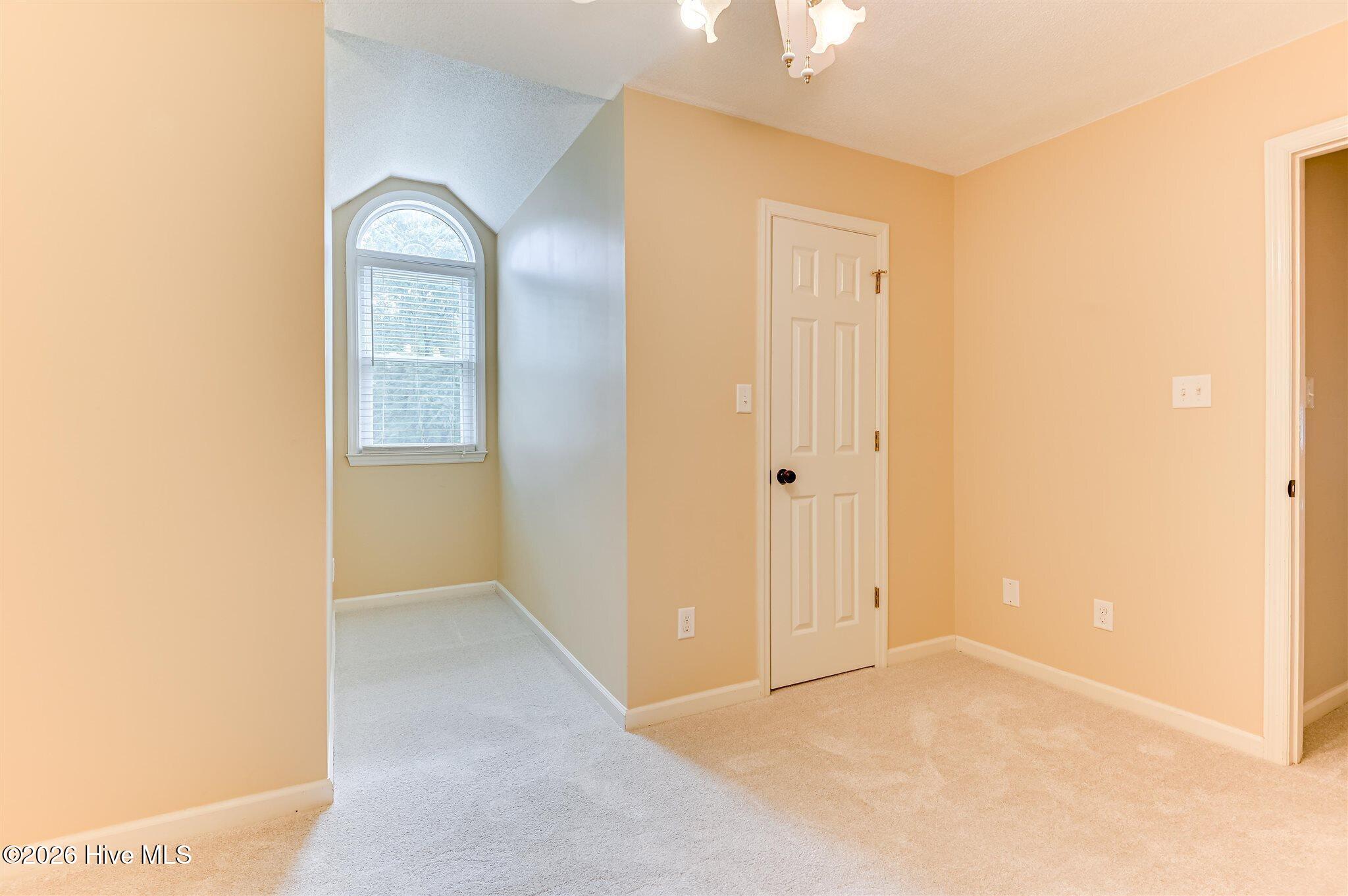 Welcome to this stunning brick home nestled on a quiet cul-de-sac in t – image 48