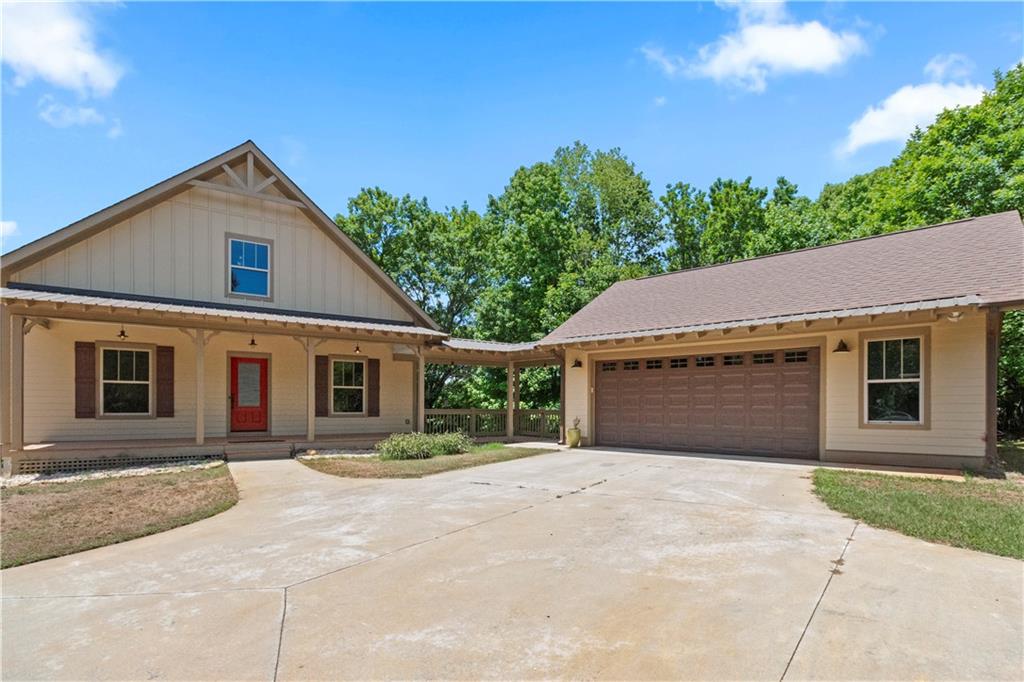 4140 4140 Highway 332, Hoschton, Georgia, 30548, USA, 4 Bedrooms Bedrooms, ,4 BathroomsBathrooms,Residential,For Sale,4140 Highway 332,7771012