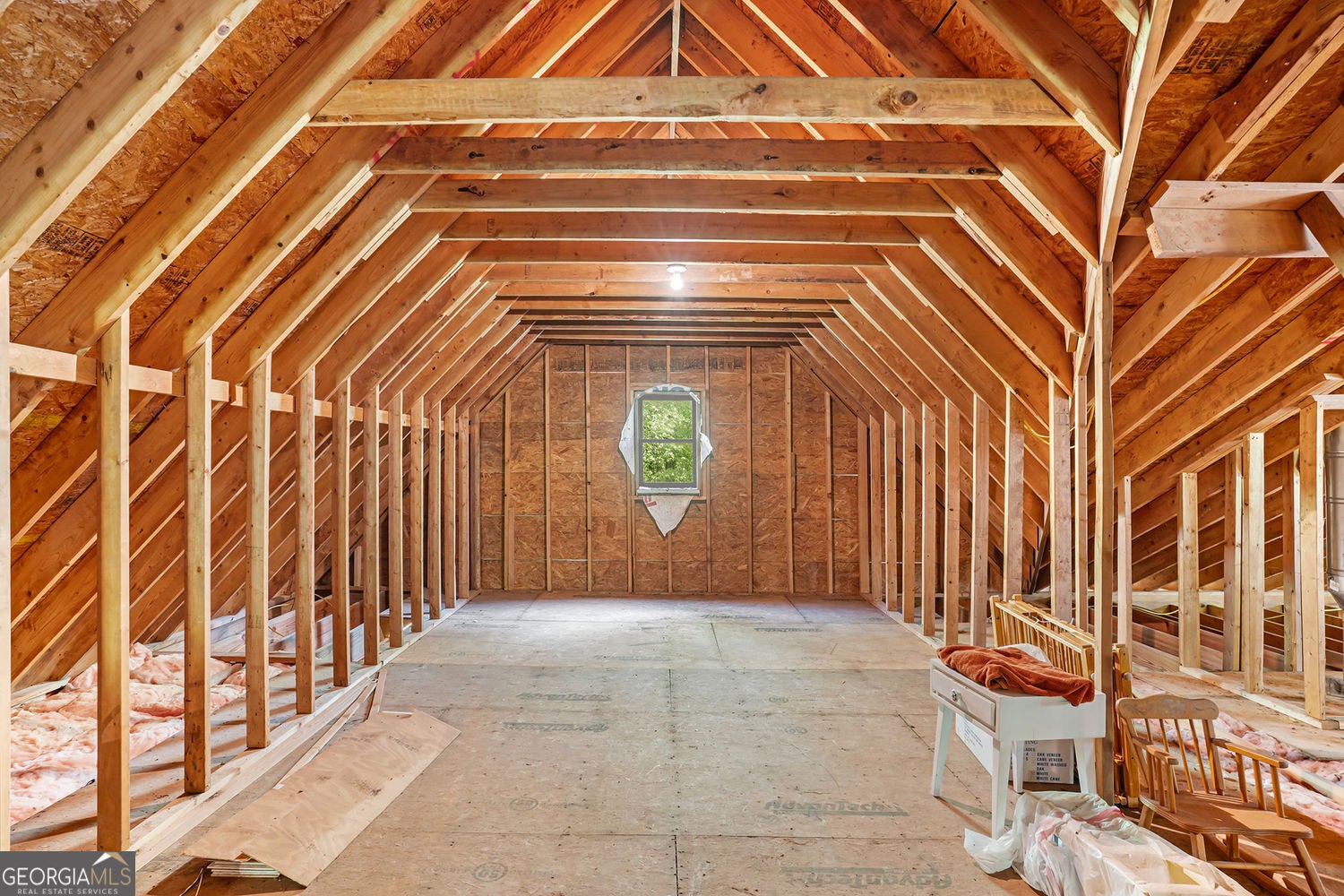 Experience the epitome of country living on this expansive 10+ acre pr – image 37