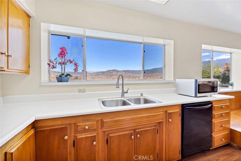 READY FOR A POOL HOME WITH STUNNING VIEWS?! Welcome to 26320 Rim Road, – image 18
