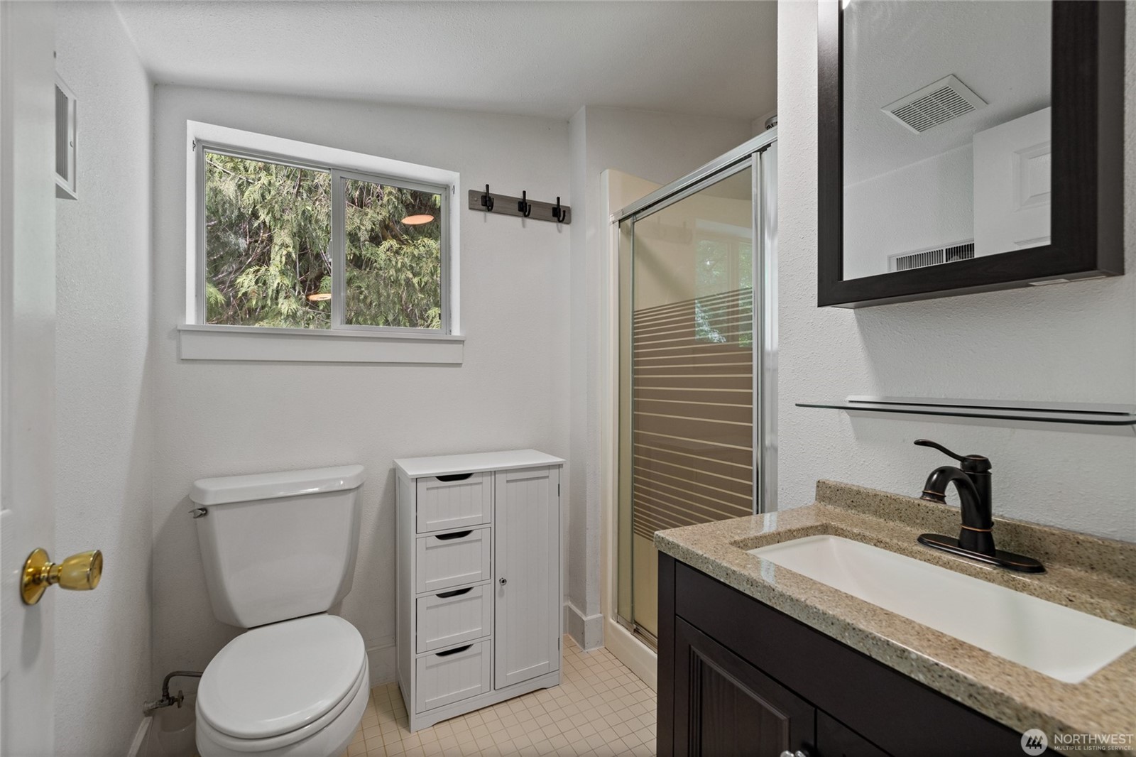 Rare opportunity to enjoy space, flexibility, and income potential on – image 28