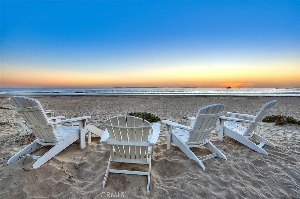 99 99 A Surfside, Surfside, California, 90743, USA, 4 Bedrooms Bedrooms, ,4 BathroomsBathrooms,Residential,For Sale,99 A Surfside,CV26025098