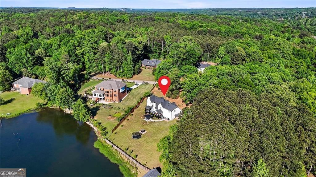 Welcome to 1229 Park Place Drive, a beautifully updated waterfront res – image 7