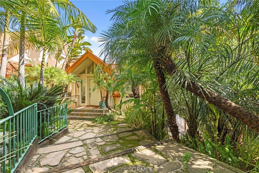 2127 2127 Kress Street, Hollywood Hills, California, 90046, USA, 4 Bedrooms Bedrooms, ,1 BathroomBathrooms,Residential,For Sale,2127 Kress Street,WS26032674