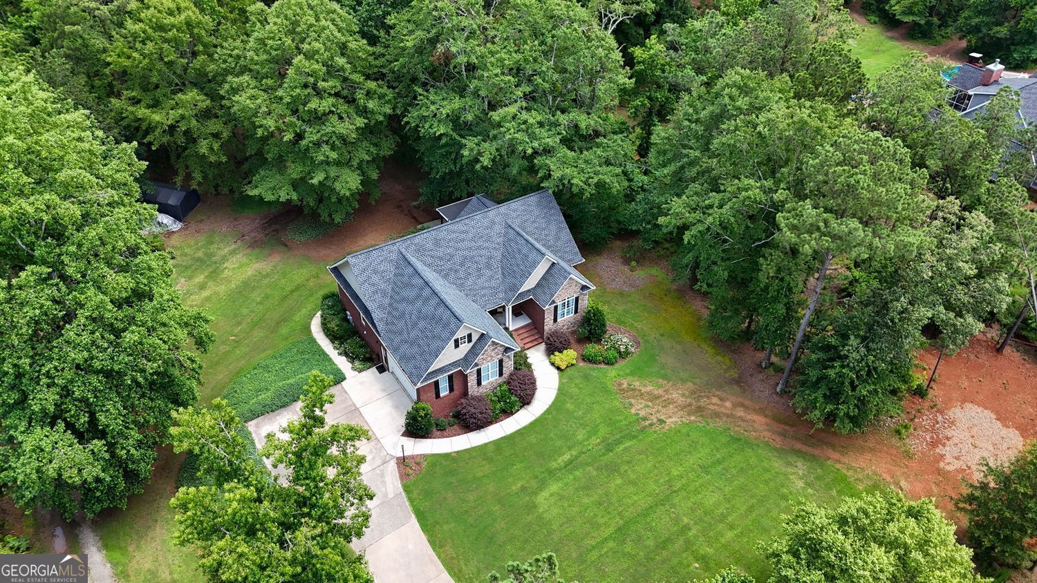 No HOA or restrictions! Full basement w/in-law suite! All Brick! Come – image 55