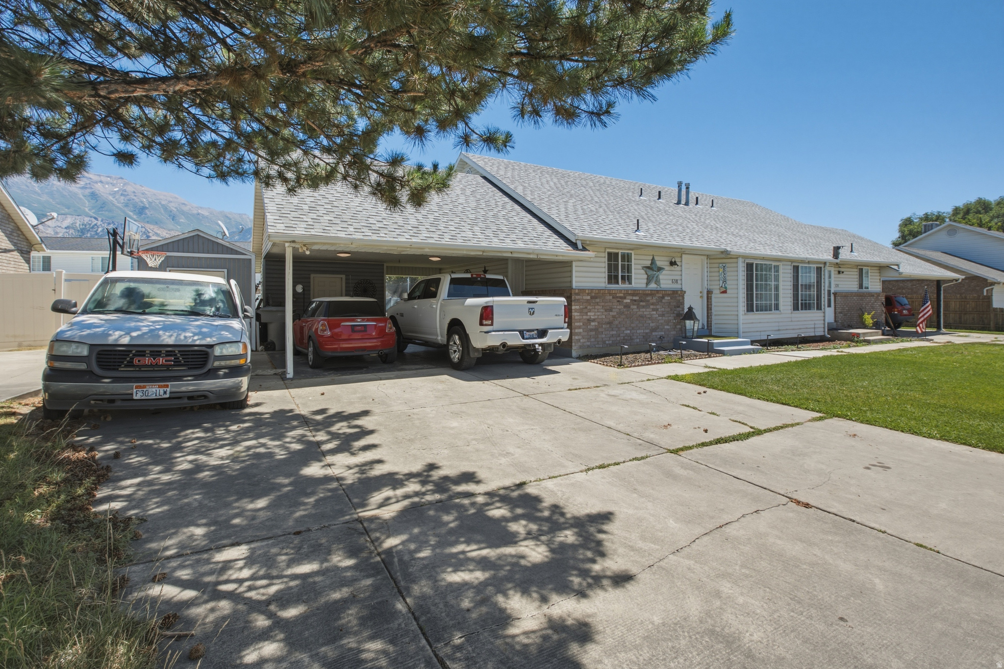 More photos to come. Spacious side-by-side duplex featuring 3 large be – image 1