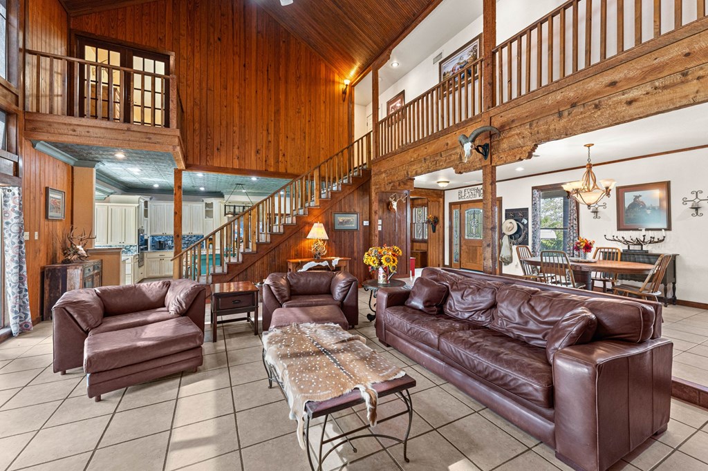 Unrestricted 3-acre property designed with homesteading & self-suffici – image 32