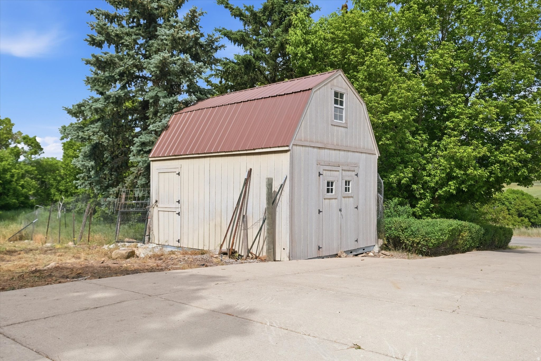 Escape to the Mendon bench where you get the country lifestyle only 15 – image 40