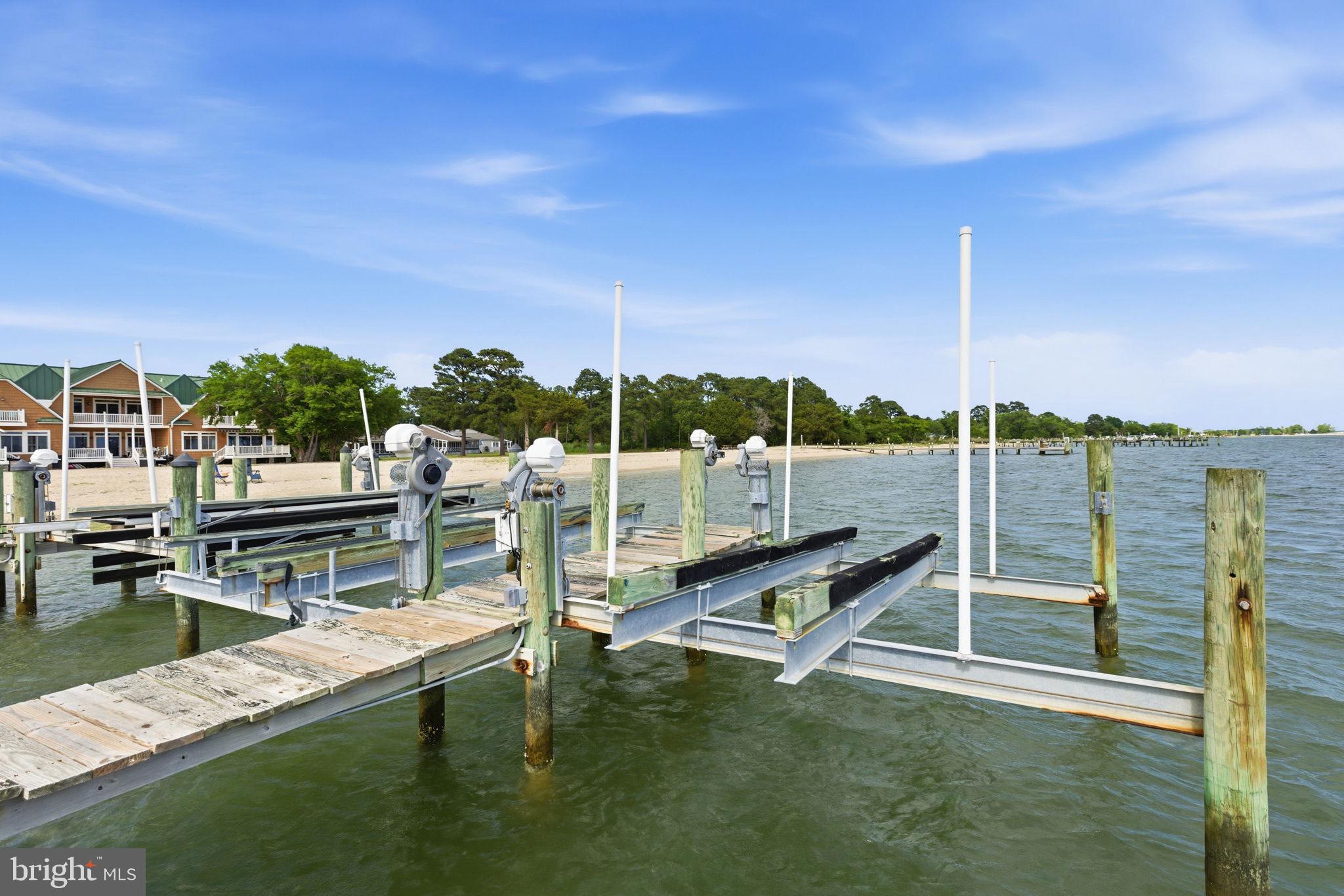 Enjoy effortless waterfront living in Southern Maryland from this prem – image 19
