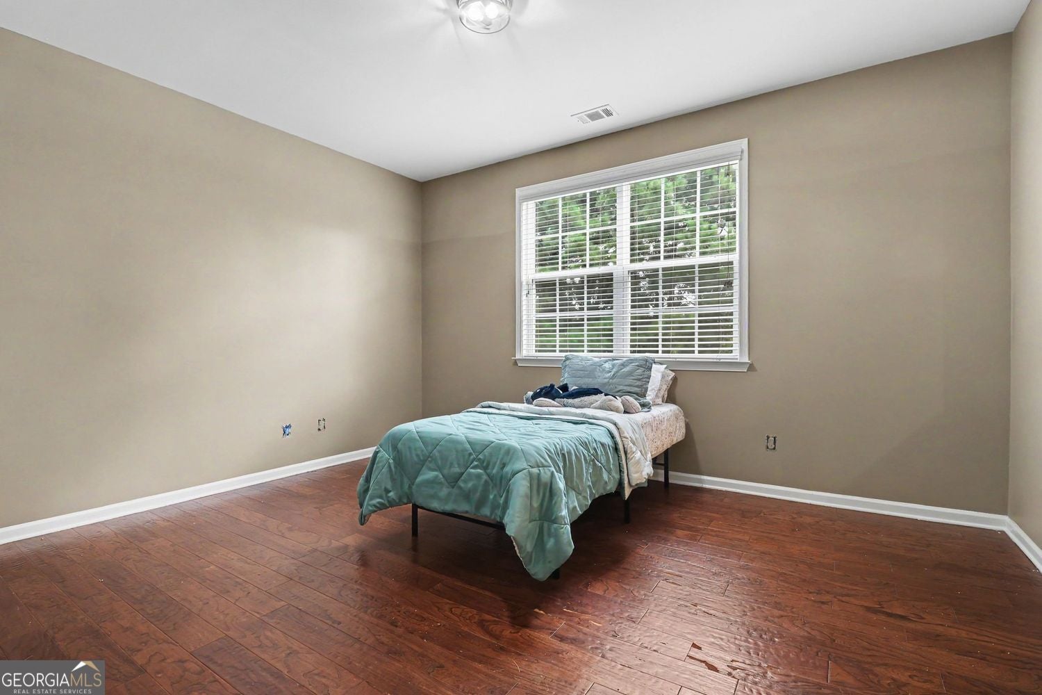Up to $20,000 in Seller-Paid Incentives! Discover exceptional space, f – image 15