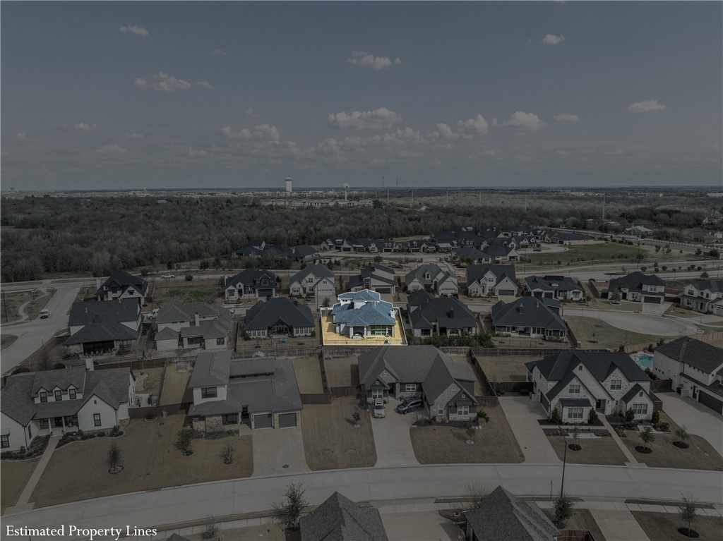 This stunning 4-bedroom, 4.5-bath modern home in Greens Prairie Reserv – image 40
