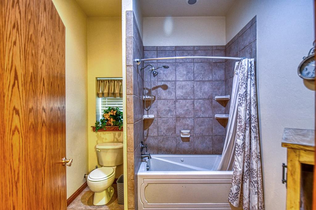 4001 4001 County Road 1520, Stratford, Oklahoma, 74872, USA, 4 Bedrooms Bedrooms, ,3 BathroomsBathrooms,Residential,For Sale,4001 County Road 1520,1235461